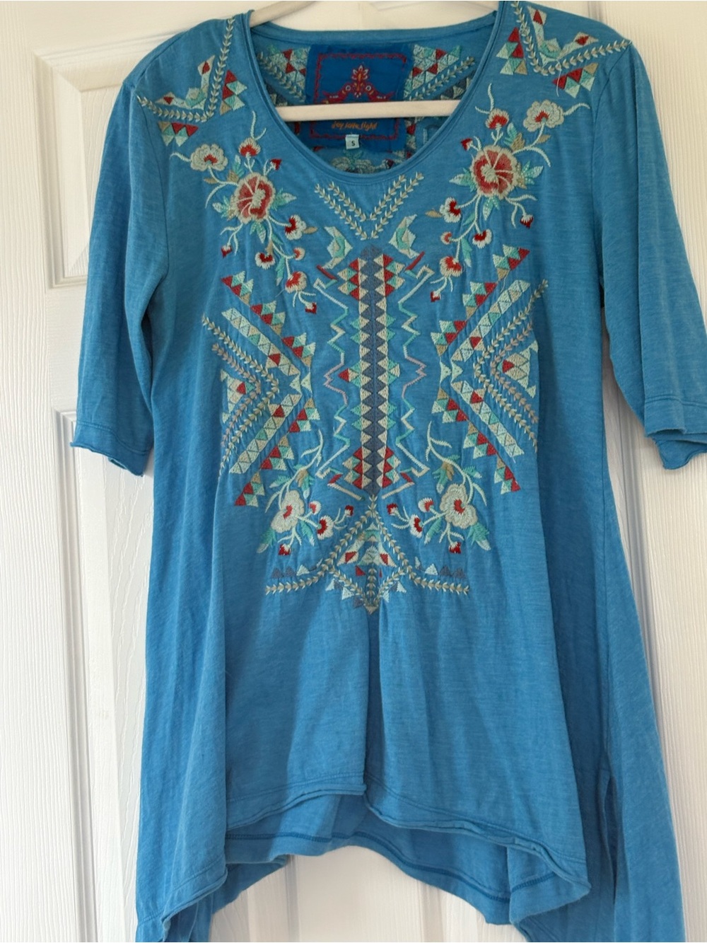 Johnny Was Turquoise Embroidered Tunic with Multicolor Floral Design